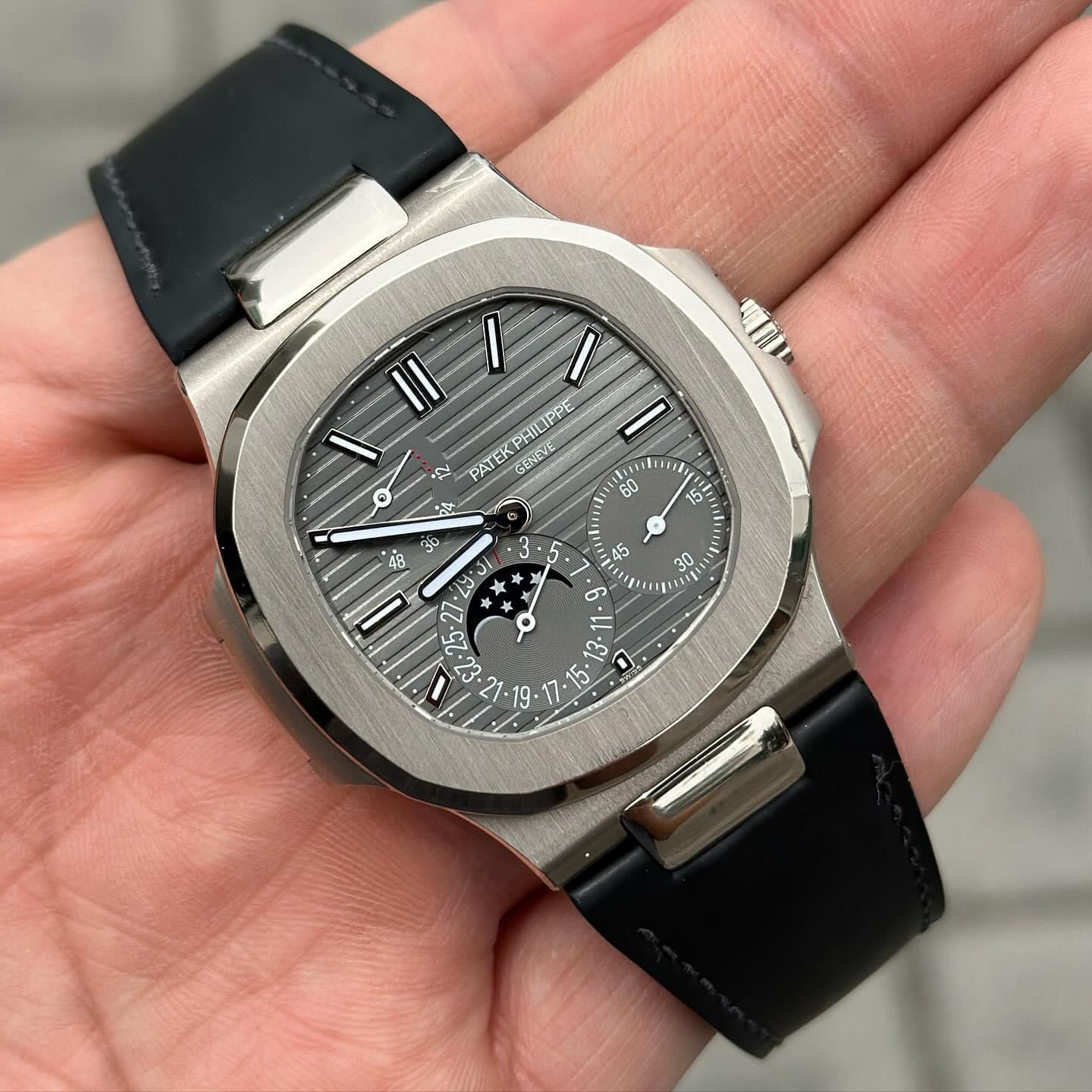 Patek Philippe Nautilus  White Gold 18k